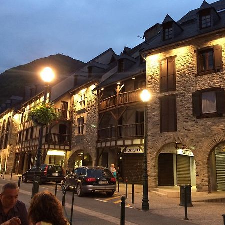 Gites Au Chant Des Marmites Saint-Lary-Soulan Eksteriør bilde